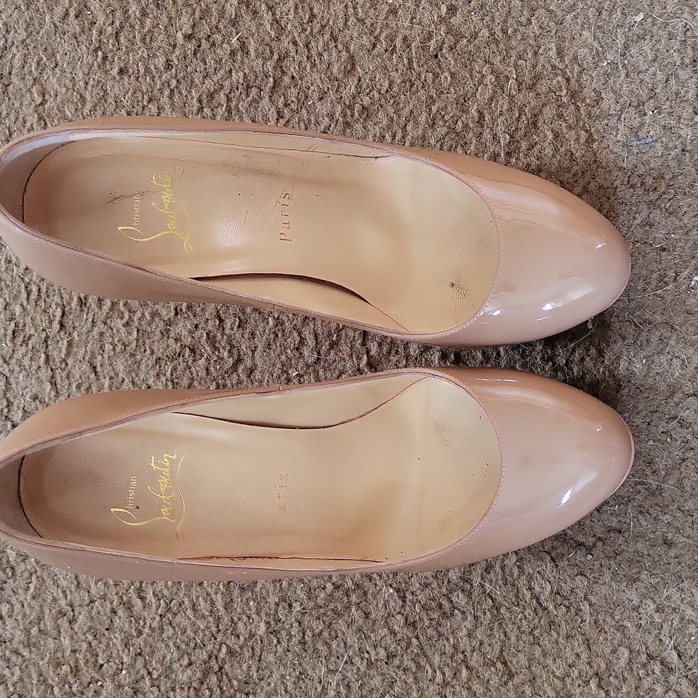 COPY - Nude Christian louboutin 37(7)